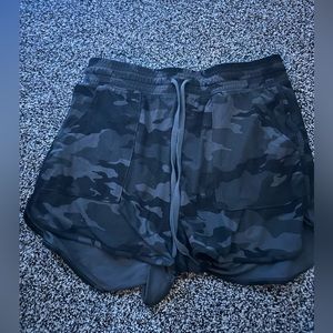 Athletic works target shorts size small